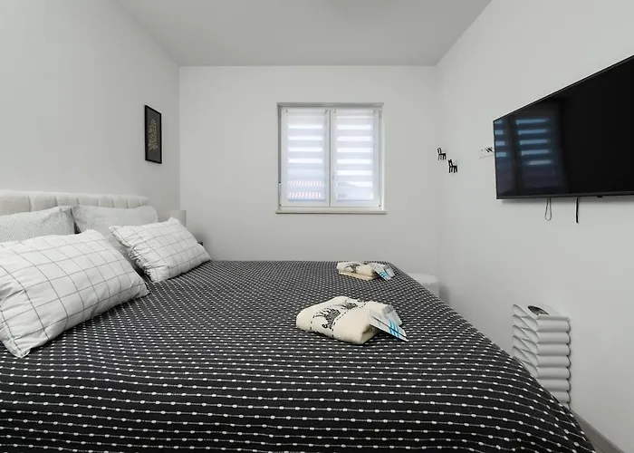 Grey Apartment *
